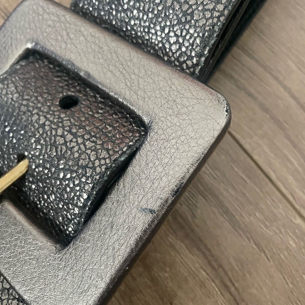 Yves Saint Laurent Metallic Wide Leather Belt - Picture 7 of 8